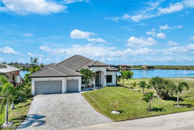 4612 NW 33rd TER, Cape Coral, FL 33993