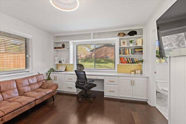 1907 N Tenth Street, Longview, TX 75601