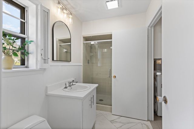 1907 N Tenth Street, Longview, TX 75601