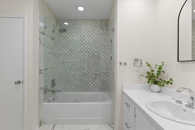 1907 N Tenth Street, Longview, TX 75601