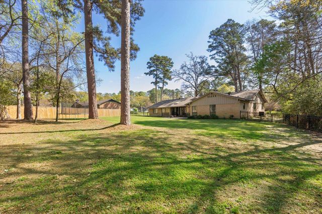 1907 N Tenth Street, Longview, TX 75601