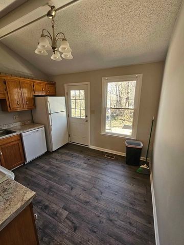 1681 Baltimore Dr, Clarksville, TN 37043