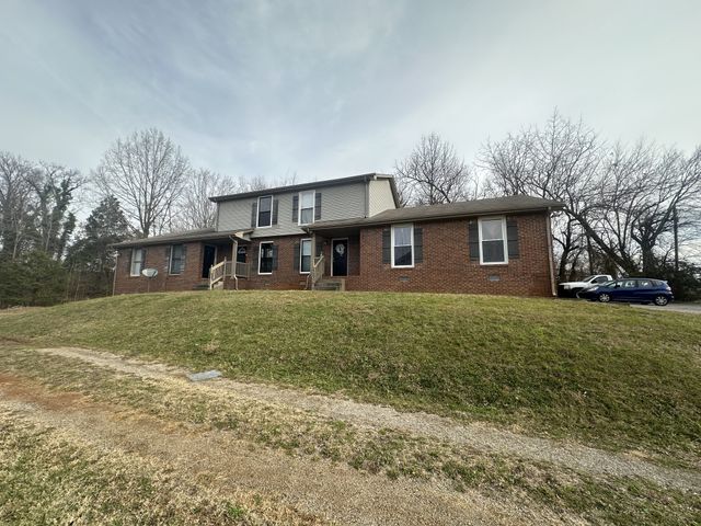 1681 Baltimore Dr, Clarksville, TN 37043