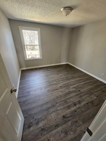 1681 Baltimore Dr, Clarksville, TN 37043