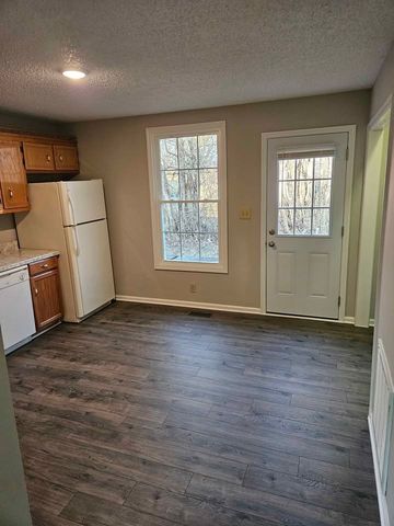 1681 Baltimore Dr, Clarksville, TN 37043