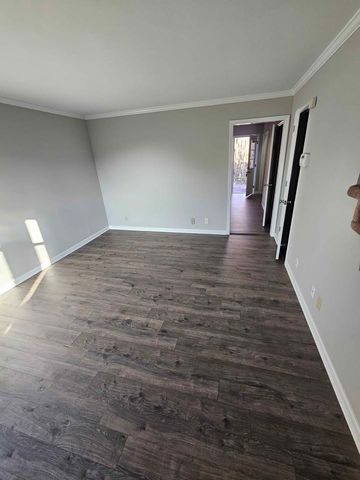 1681 Baltimore Dr, Clarksville, TN 37043