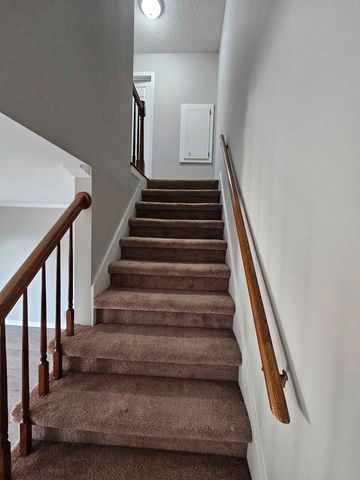 1681 Baltimore Dr, Clarksville, TN 37043