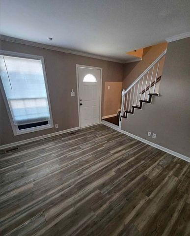 1681 Baltimore Dr, Clarksville, TN 37043