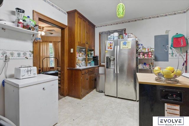 453 W 4th Street, Wahoo, NE 68066