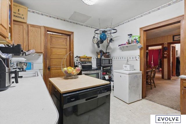 453 W 4th Street, Wahoo, NE 68066