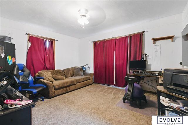 453 W 4th Street, Wahoo, NE 68066