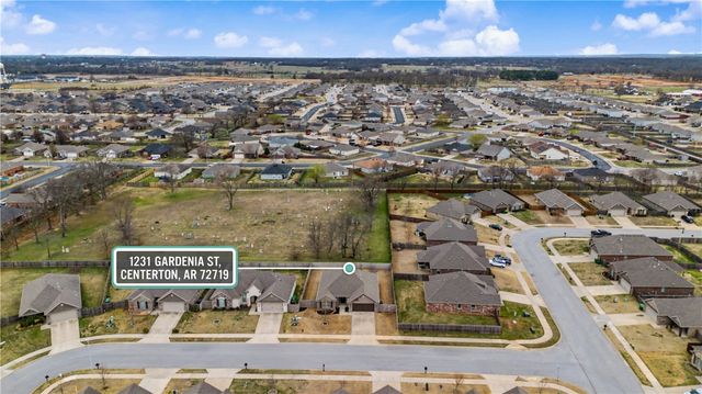 1231 Gardenia Street, Centerton, AR 72719