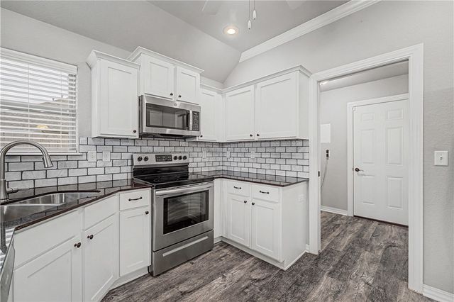 1231 Gardenia Street, Centerton, AR 72719