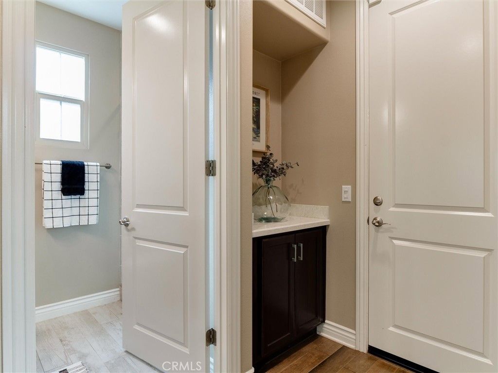 Image 19 of property listing at 214 Gaspar, Irvine, CA 92618