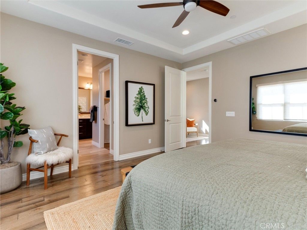 Image 27 of property listing at 214 Gaspar, Irvine, CA 92618