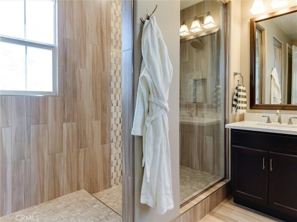 Image 28 of property listing at 214 Gaspar, Irvine, CA 92618