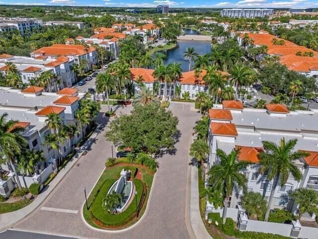 11015 Legacy Lane, Palm Beach Gardens, FL 33410