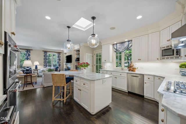 2 Greenside Court, Durham, NC 27707