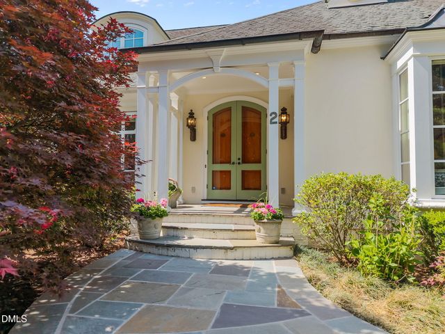 2 Greenside Court, Durham, NC 27707