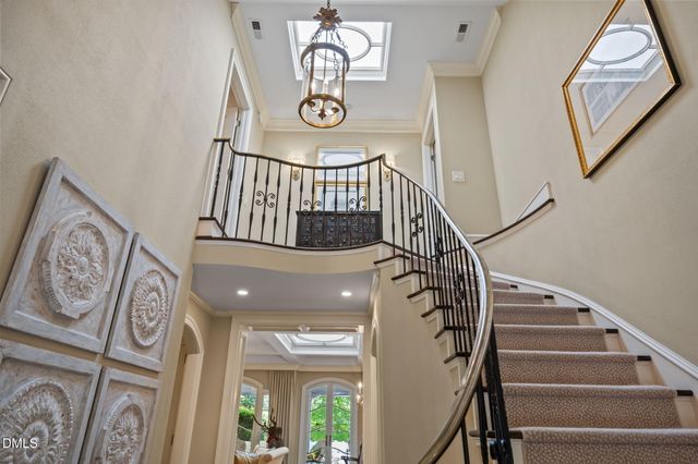 2 Greenside Court, Durham, NC 27707
