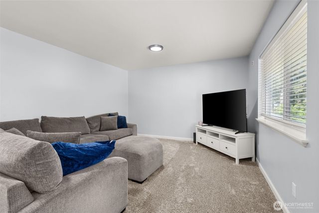 4006 20th Avenue NE, Olympia, WA 98506