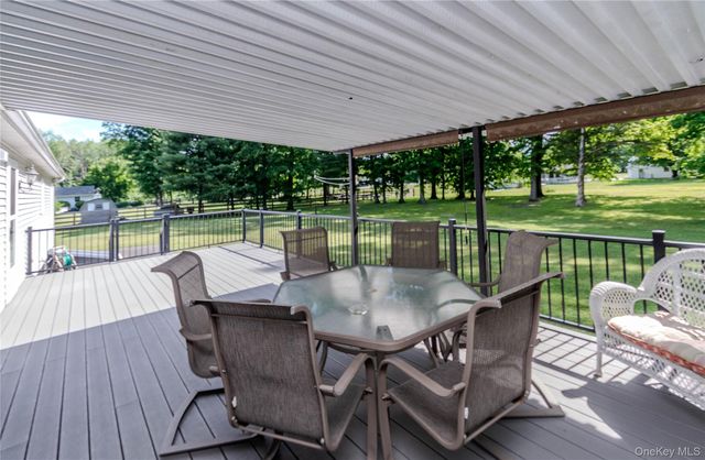 15 Van Dewark Road, Middletown, NY 10941