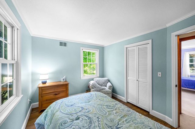 6 Brookmont Dr, Wilbraham, MA 01095
