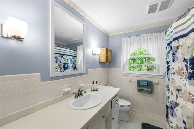 6 Brookmont Dr, Wilbraham, MA 01095