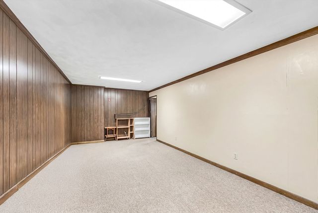 6 Brookmont Dr, Wilbraham, MA 01095