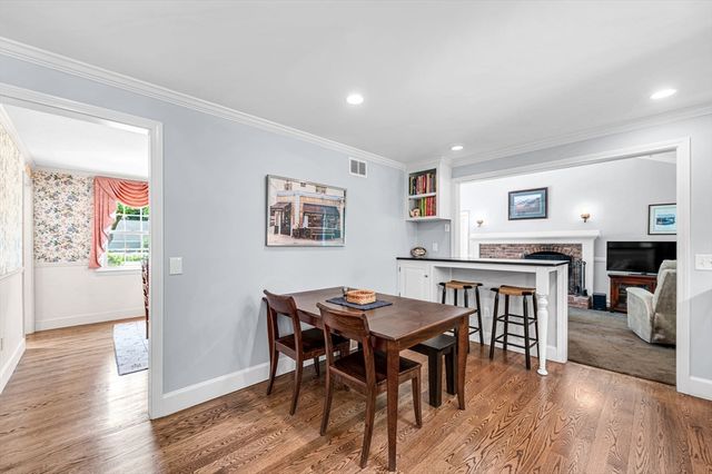 6 Brookmont Dr, Wilbraham, MA 01095