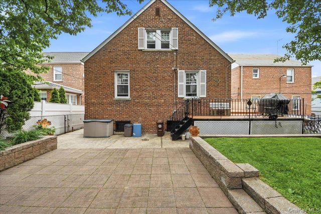 1843 Yates Avenue, Bronx, NY 10461