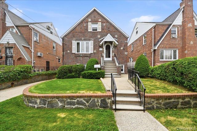1843 Yates Avenue, Bronx, NY 10461
