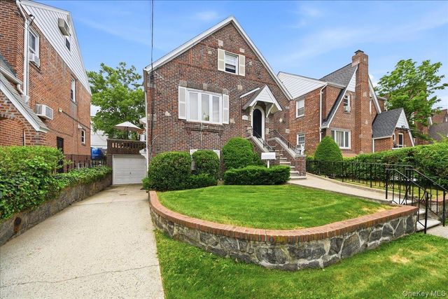 1843 Yates Avenue, Bronx, NY 10461