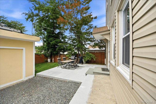 1843 Yates Avenue, Bronx, NY 10461