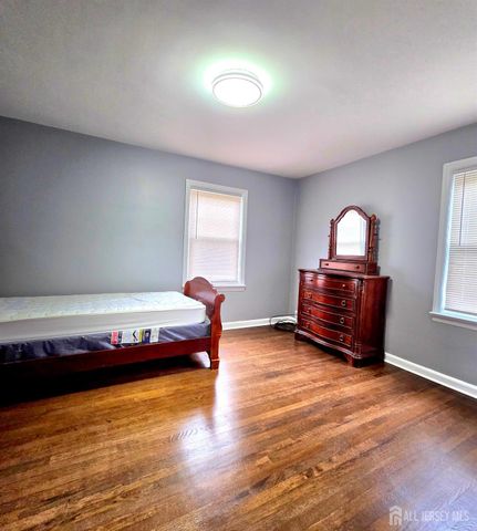 721 livingston Avenue, New Brunswick, NJ 08907