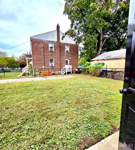 721 livingston Avenue, New Brunswick, NJ 08907