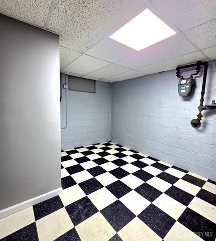 721 livingston Avenue, New Brunswick, NJ 08907