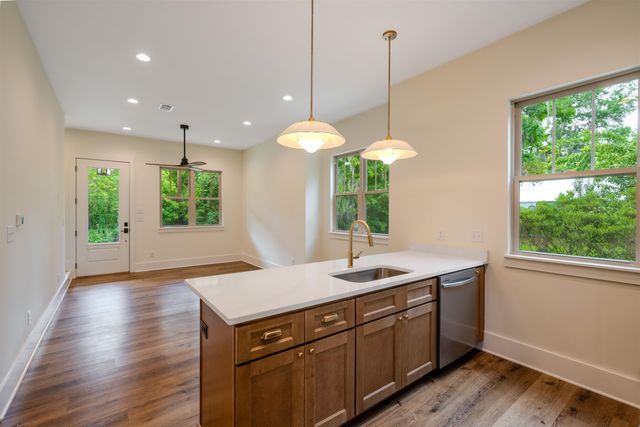 637 E Seaboard St Apt 2, Tallahassee, FL 32301