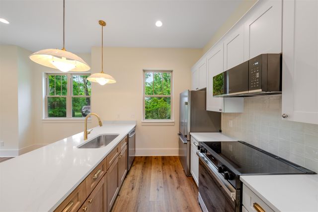 637 E Seaboard St Apt 2, Tallahassee, FL 32301