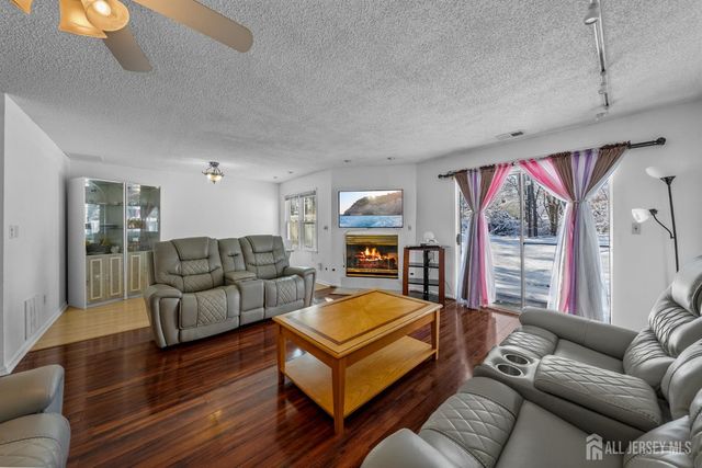 99 Woodmere Drive, Parlin, NJ 08859