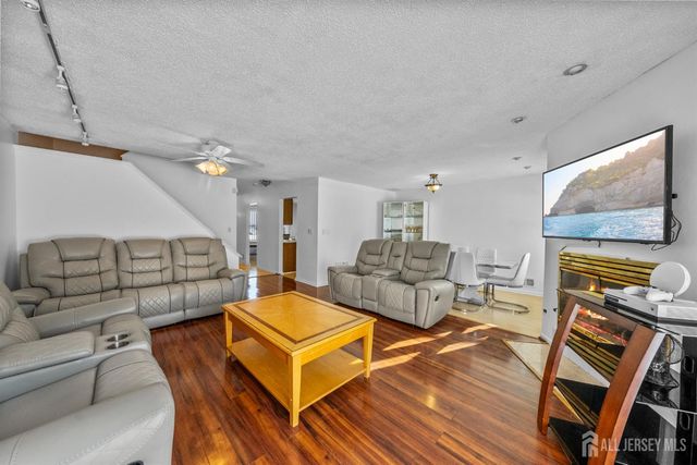 99 Woodmere Drive, Parlin, NJ 08859