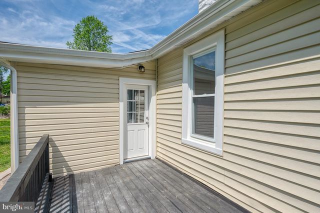 2906 OAK HILL AVE, Baltimore, MD 21207