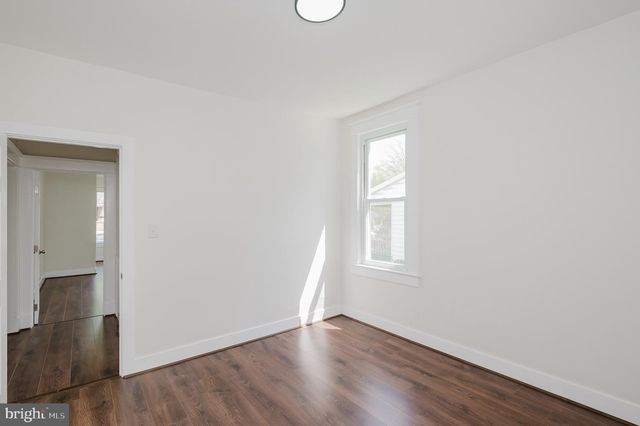 2906 OAK HILL AVE, Baltimore, MD 21207