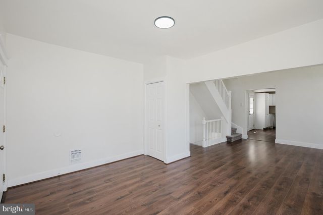 2906 OAK HILL AVE, Baltimore, MD 21207