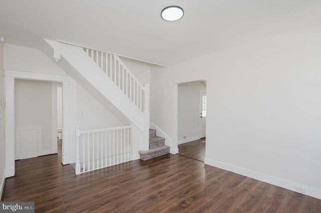 2906 OAK HILL AVE, Baltimore, MD 21207