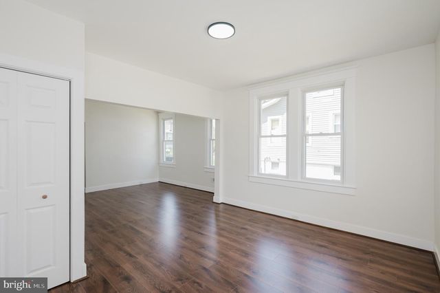 2906 OAK HILL AVE, Baltimore, MD 21207