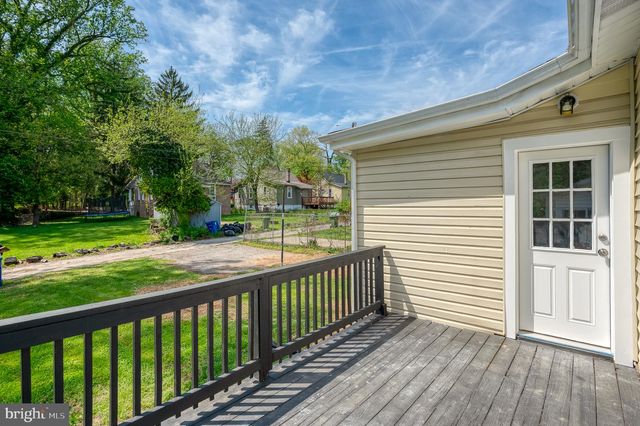 2906 OAK HILL AVE, Baltimore, MD 21207