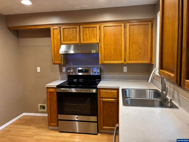 4495 Cummings Pl N, Keizer, OR 97303