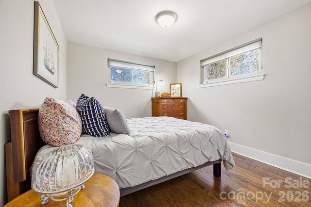 2841 20th Street NE, Hickory, NC 28601