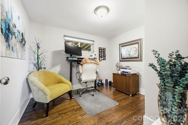 2841 20th Street NE, Hickory, NC 28601